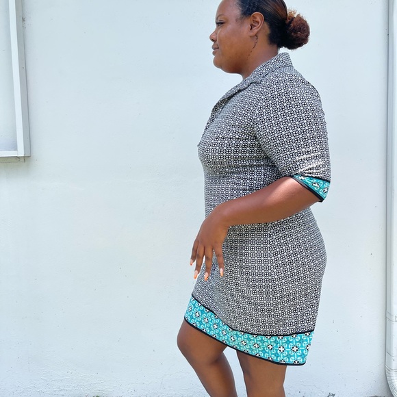 Geometrical pattern dress with collar and V-neck - Picture 3 of 5